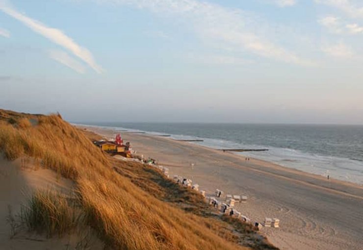 Dünenlandschaft am Strand beim Ferienzentrum Wenningstedt auf Sylt