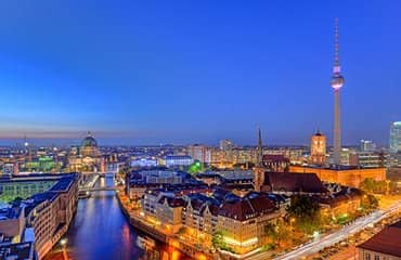 Seehotel Grunewald Berlin Stadt-Lichter-Panorama bei Nacht