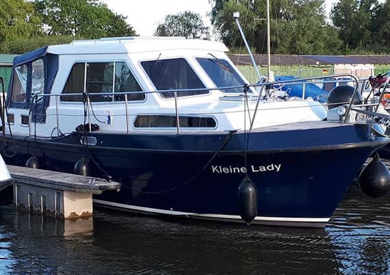 Ferienzentrum Yachthafen Rechlin Müritz Hausboot Kleine Lady Ferienzentrum Yachthafen Rechlin Müritz Hausboot Kleine Lady